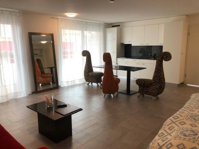 Kerzers Hotel Hippel Krone מראה חיצוני תמונה