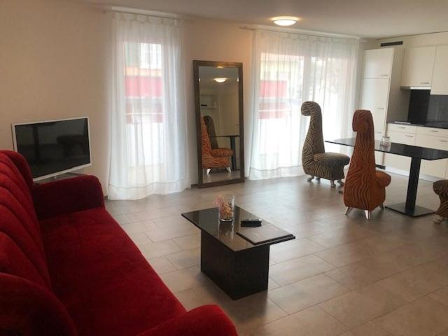 Kerzers Hotel Hippel Krone מראה חיצוני תמונה