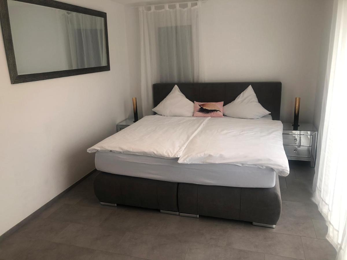 Kerzers Hotel Hippel Krone מראה חיצוני תמונה